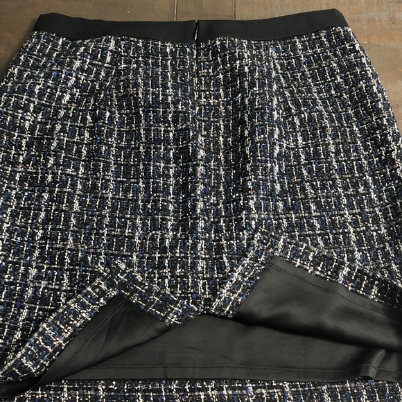 White House Black market skirt - Picture 6 of 14